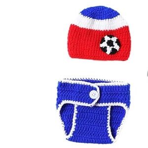 2PC Handknitted Shorts and‎ Hat Soccer Theme Newborns (4889)